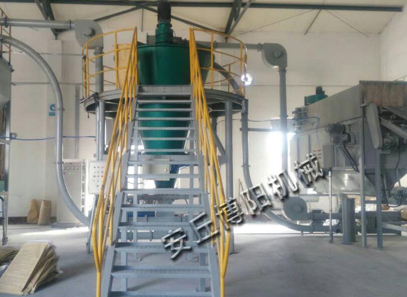 粉煤灰自動拆包機在設計上有什么優點？