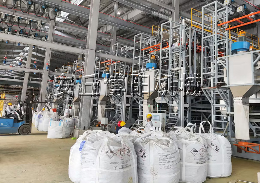 粉體全自動噸袋拆袋機的特點和配套設備有哪些？