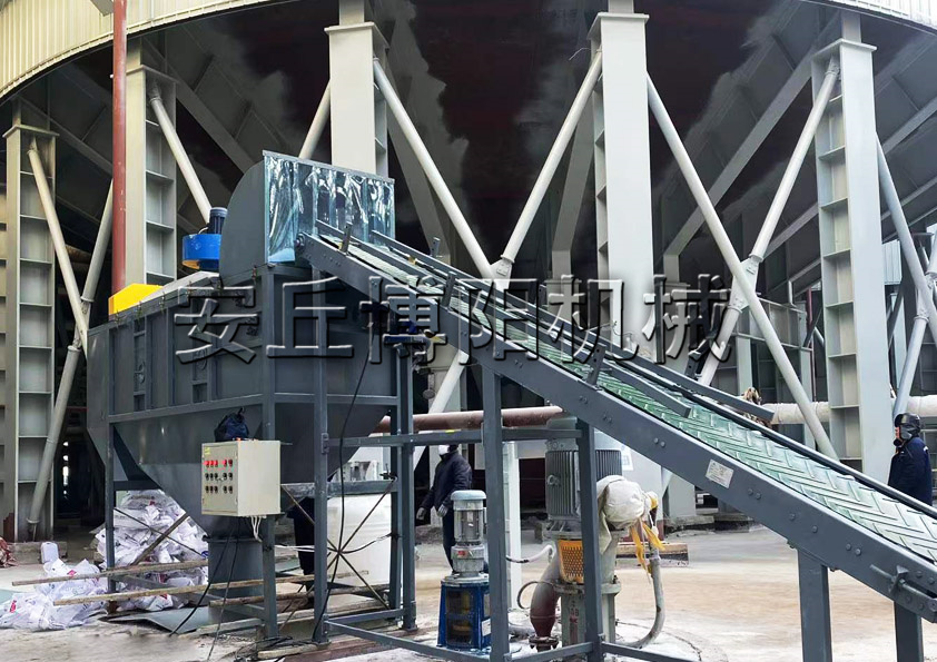 碳酸氫銨自動(dòng)破袋機(jī)的工作原理和使用優(yōu)勢有哪些？