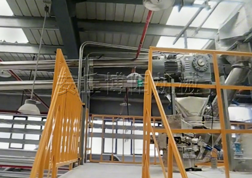 硫酸鈉管鏈輸送機的組成 管鏈式輸送機的顯著優勢