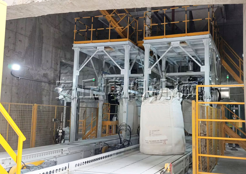 碳素顆粒噸袋包裝機(jī)性能特點(diǎn) 顆粒料噸包包裝機(jī)應(yīng)用行業(yè)